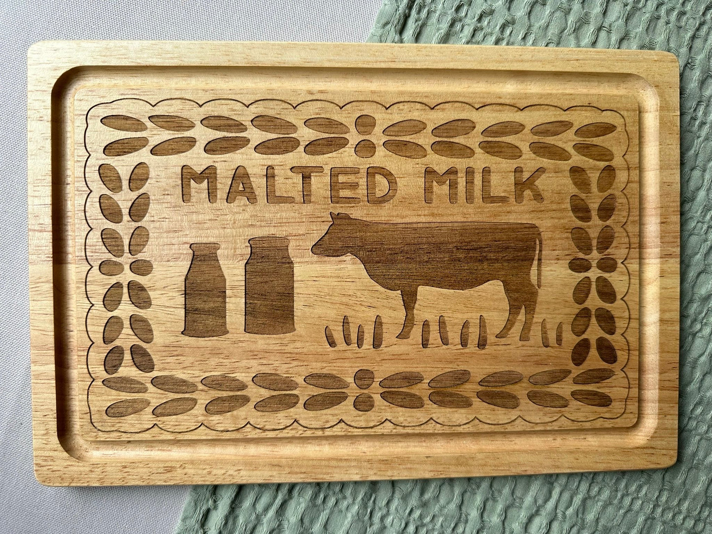 Biscuit Chopping Board