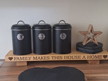 ‘Family Makes This House a Home’ Table Centrepiece