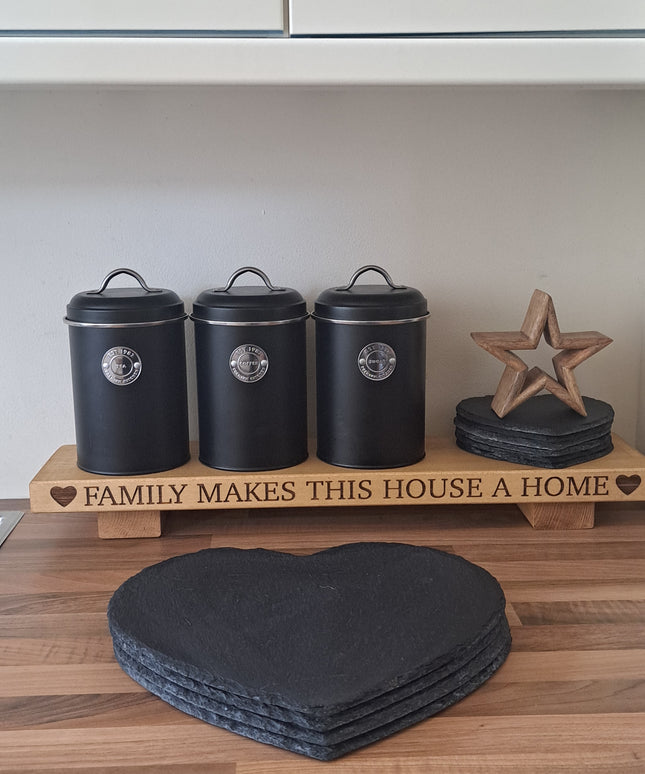 ‘Family Makes This House a Home’ Table Centrepiece