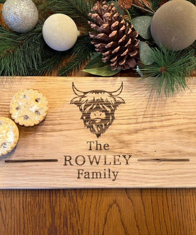 Personalised Highland Cow Family Design Handle Oak Serving Board