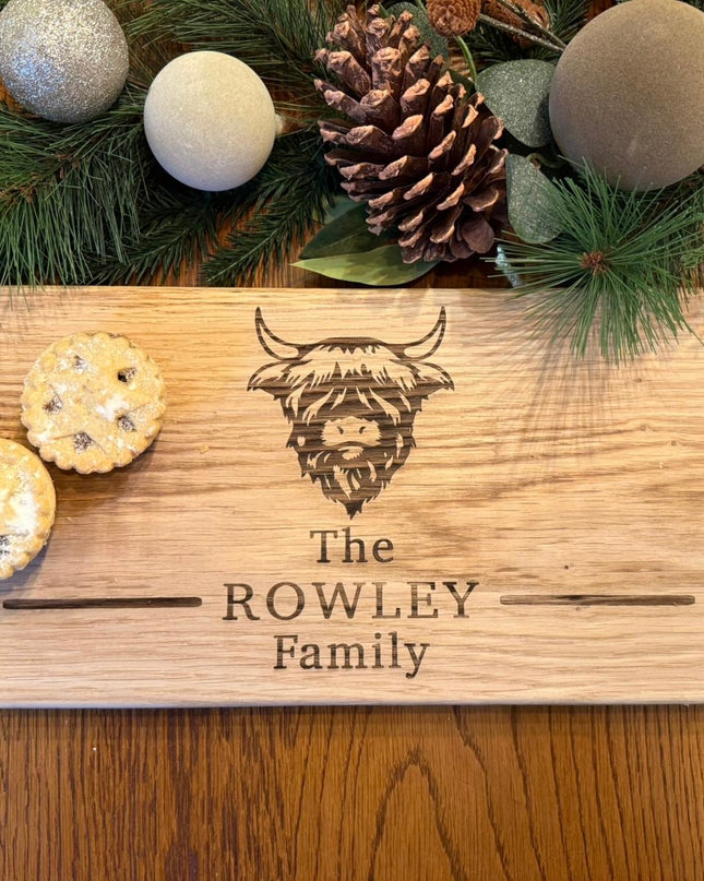 Personalised Highland Cow Family Design Handle Oak Serving Board