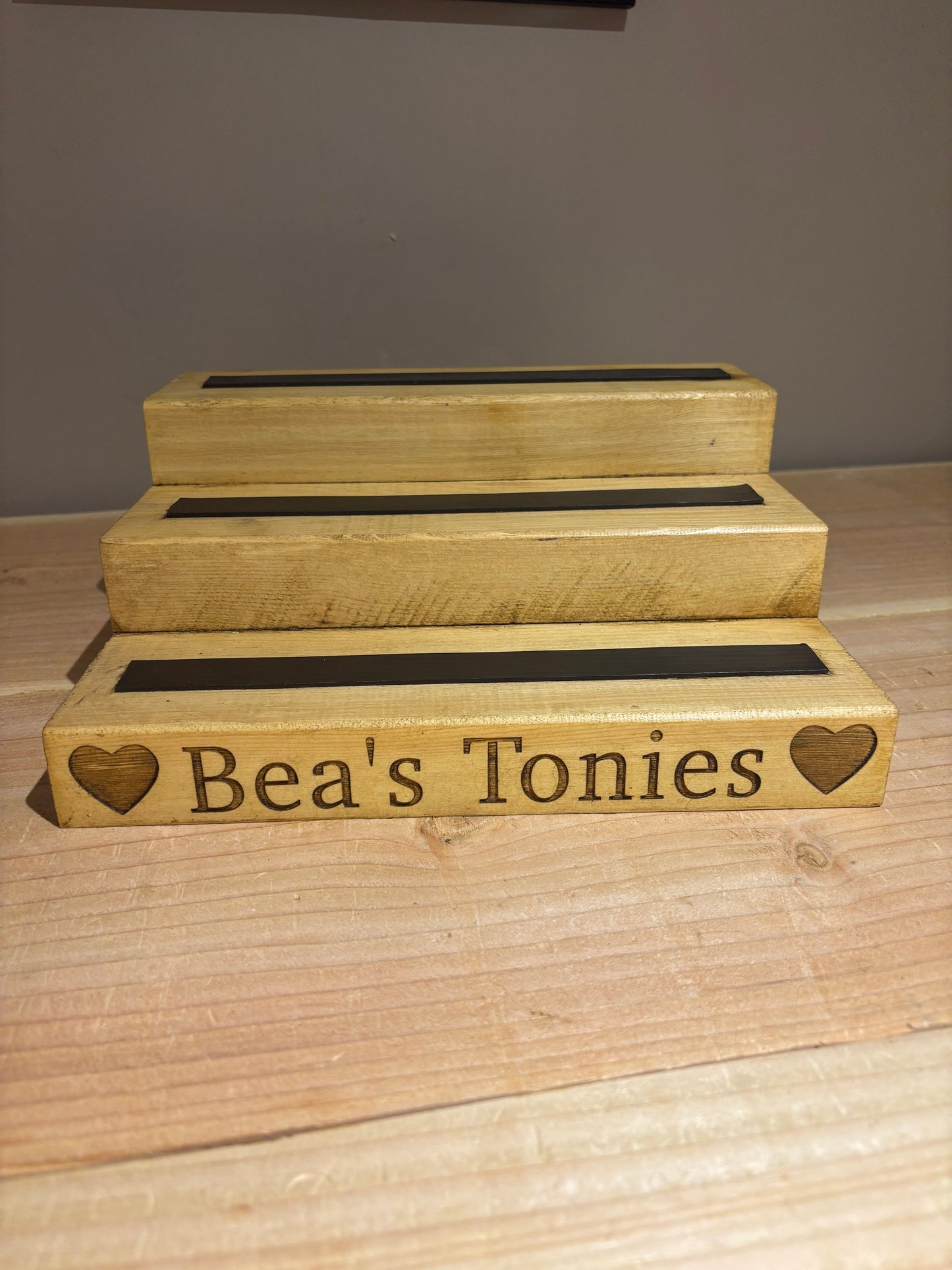 Small Engraved Tonies Character Shelf Stand The Rolling Cow