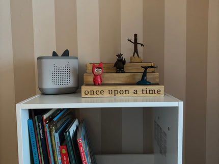 Small Engraved Tonies Character Shelf Stand