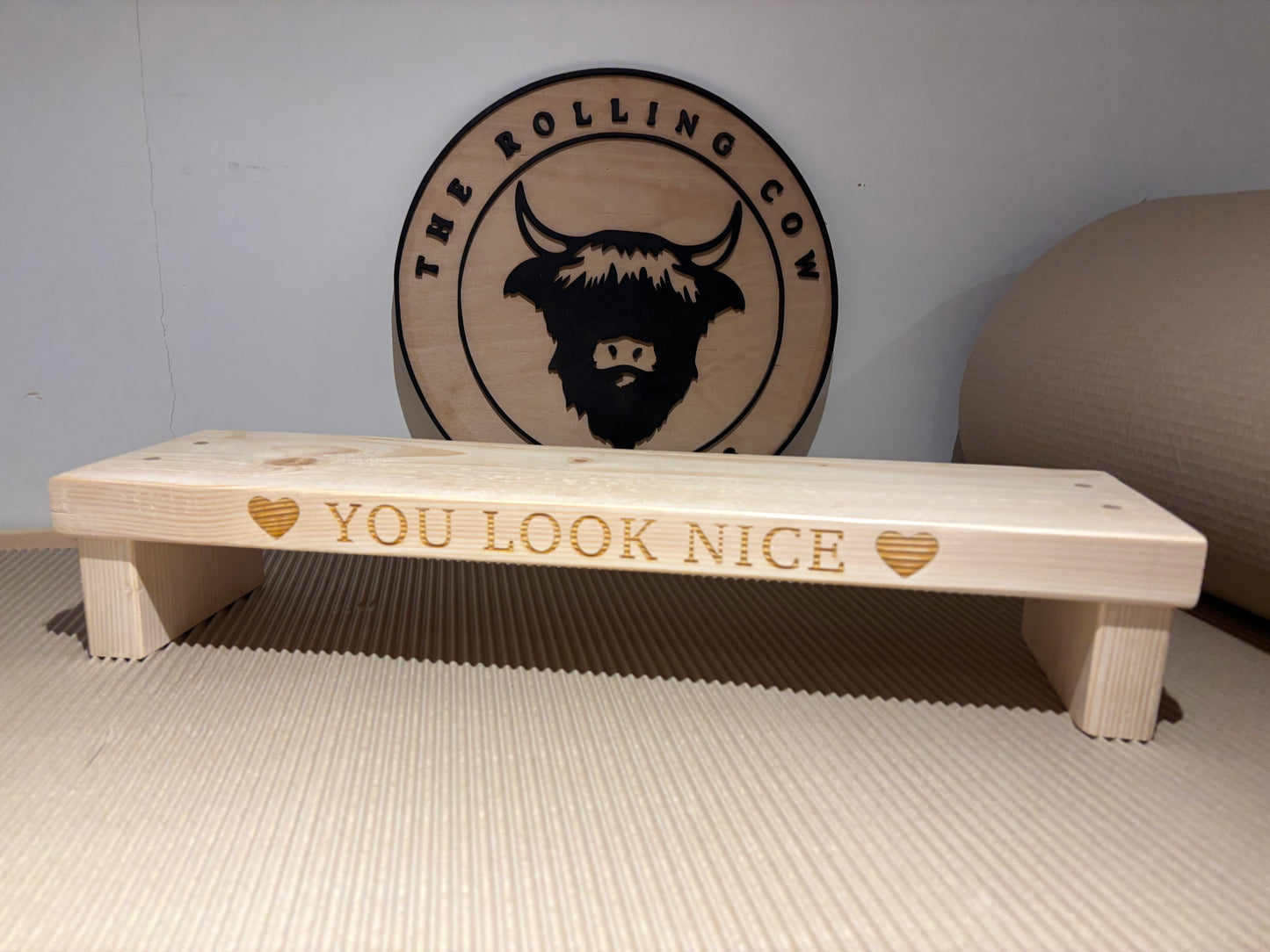 Engraved Dressing Table Mirror Stand