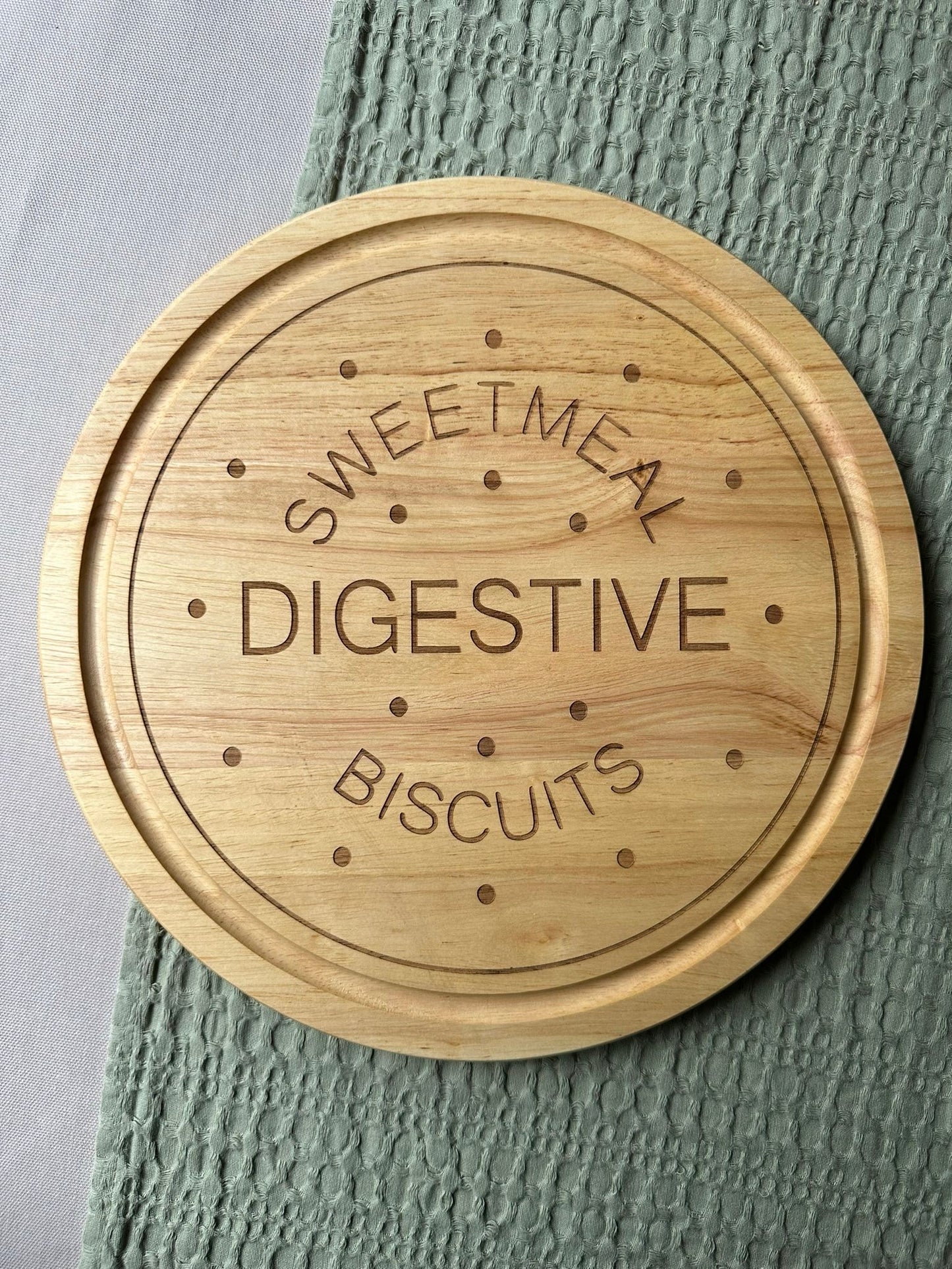 Biscuit Chopping Board