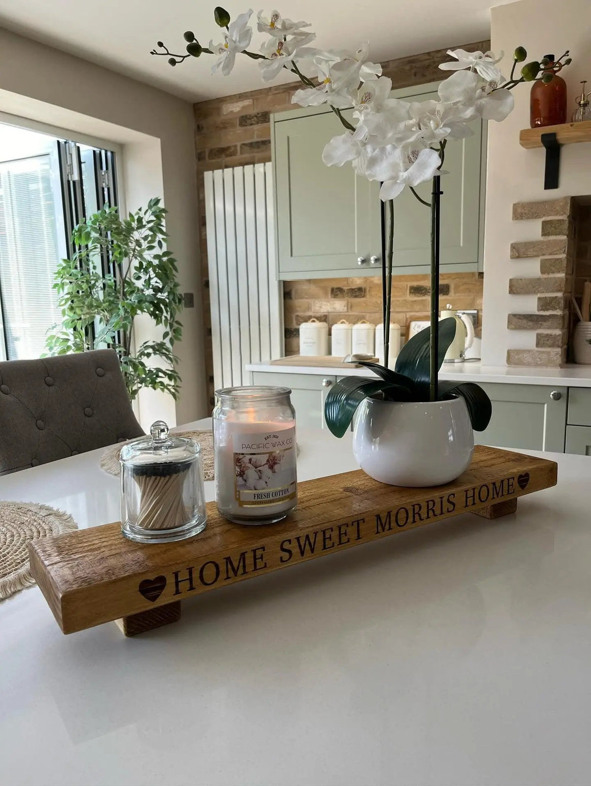 Engraved Table Setting Engraved Table Centrepiece – The Rolling Cow